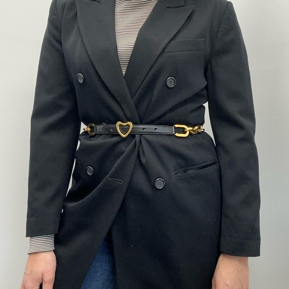 ⛔️SOLD⛔️ESCADA Vintage 90’s Heart Buckle Navy Blue Leather & Gold Chain Waist Be - Picture 5 of 11